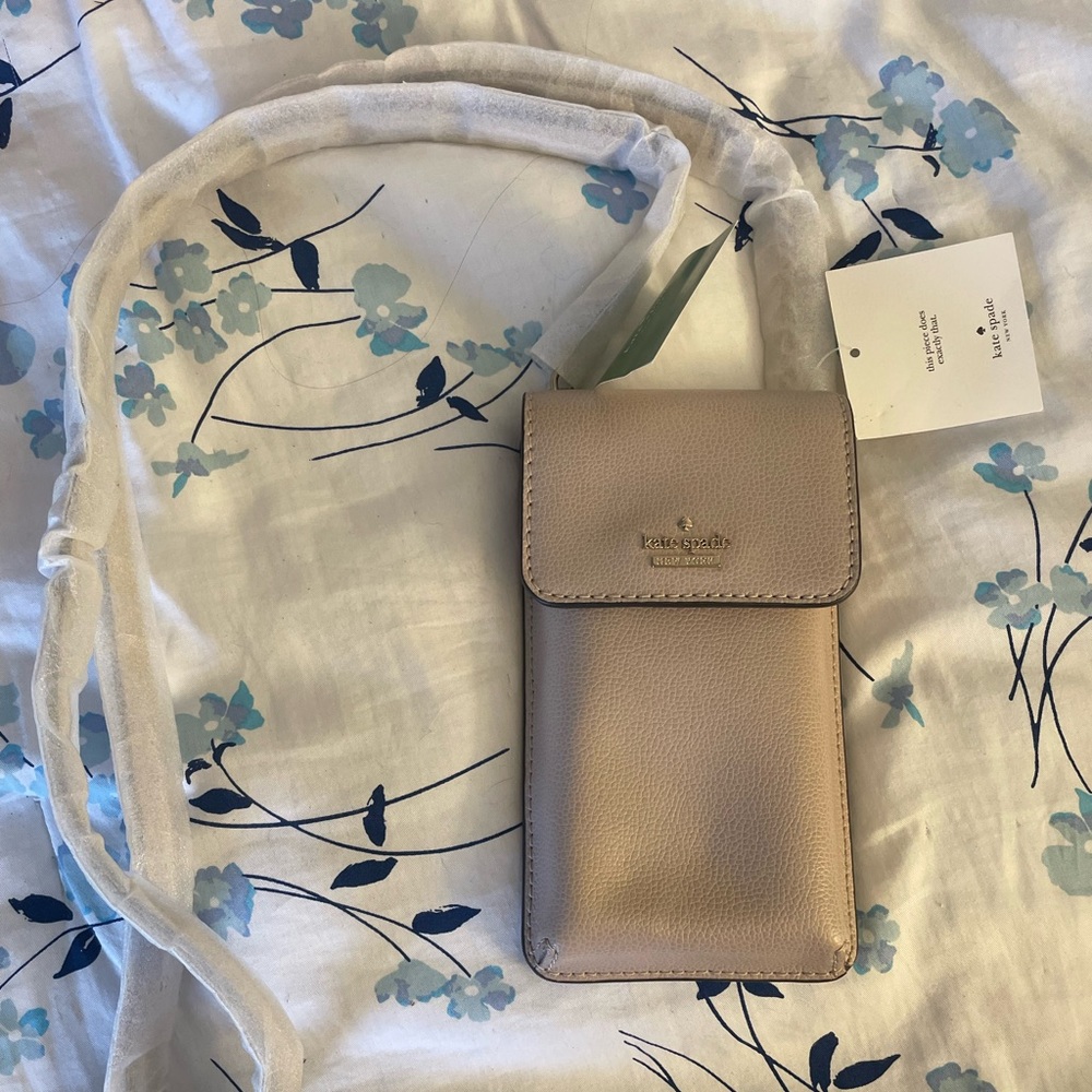 NWT Kate spade north south crossbody pebbled Patterson drive warm beige